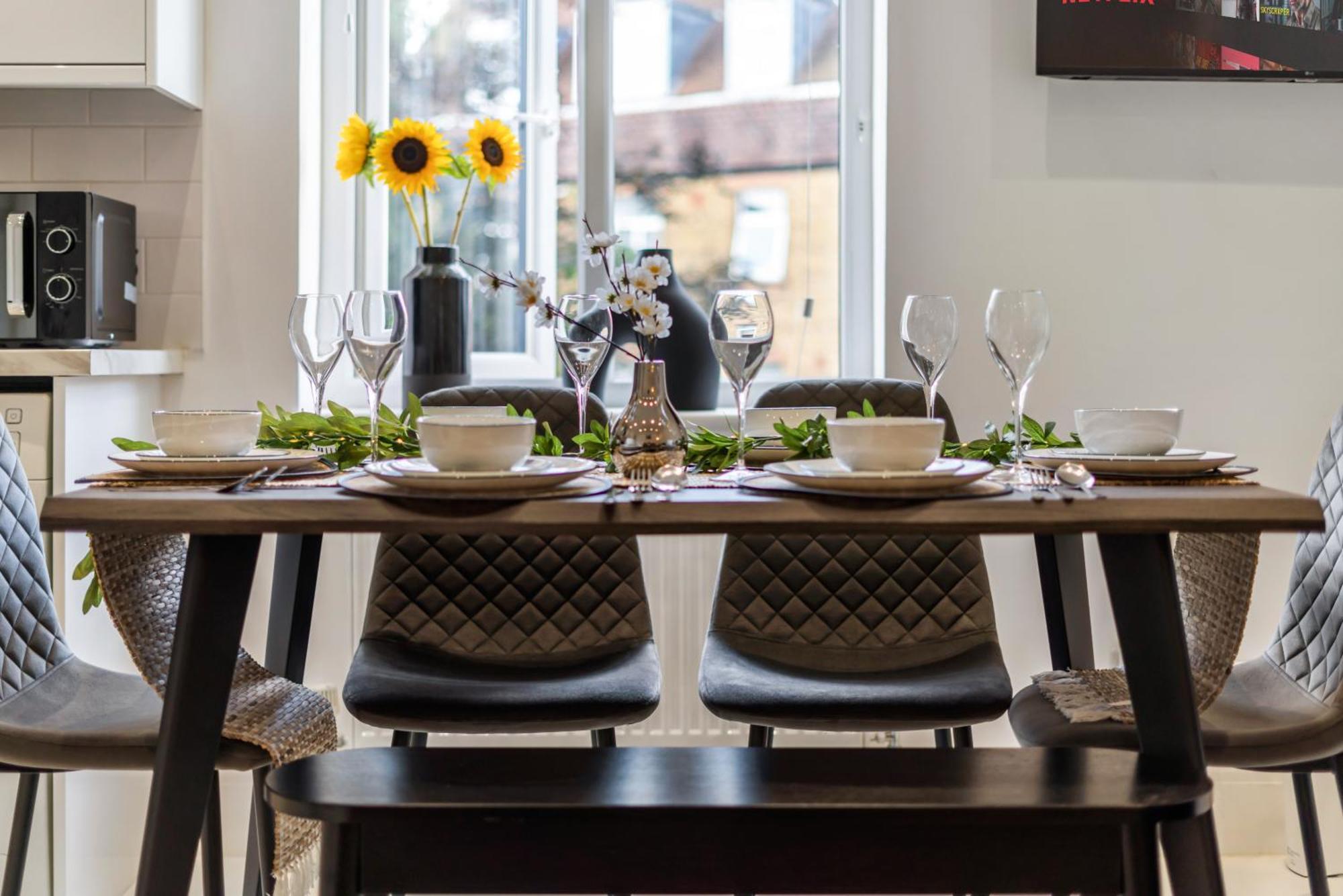 2025 Award Winning - 2 Bedroom Luxury Apartment Next To Wembley Stadium Londyn Zewnętrze zdjęcie